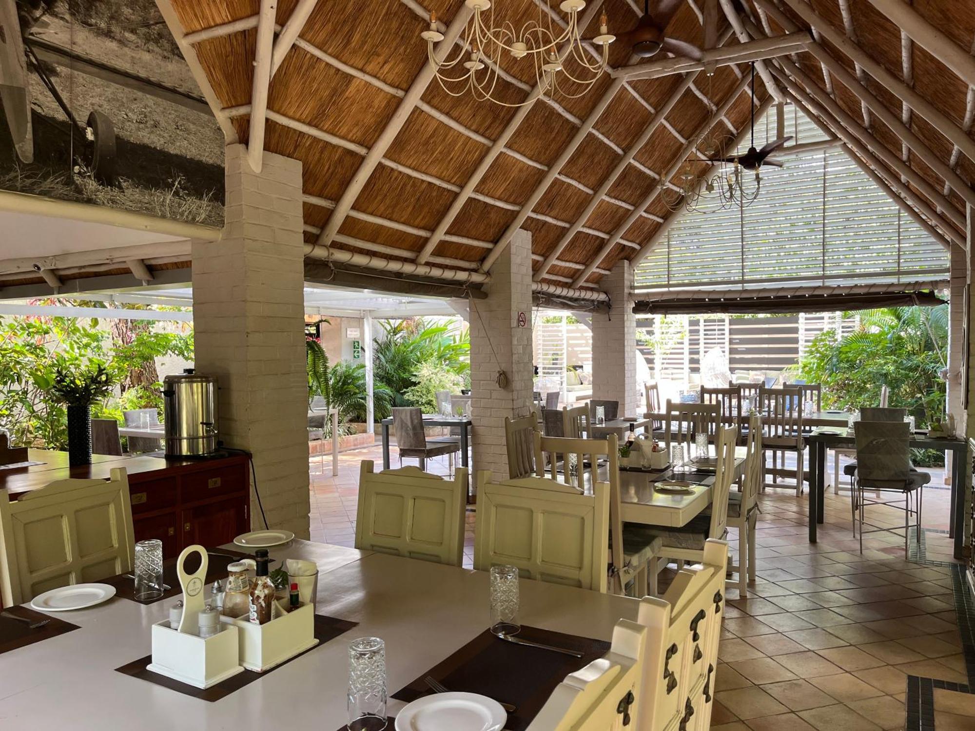 Pamarah Lodge Victoria Falls Exterior photo